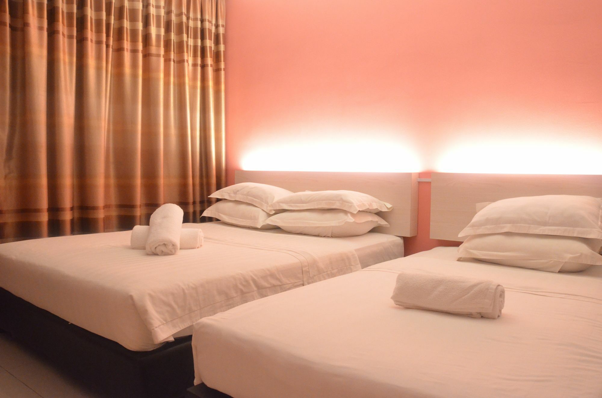 פטלין ג'איה De Uptown Hotel @ P.J. 222 מראה חיצוני תמונה